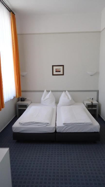 Hotel Fortuna ゼーバート・ヘリングスドルフ エクステリア 写真